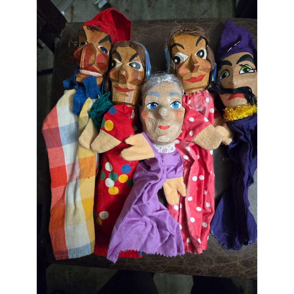 Wooden / Hand Carved Puppets